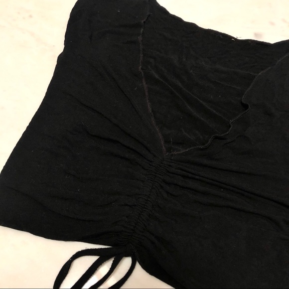 Black cinched v neck long sleeve top - Picture 2 of 6